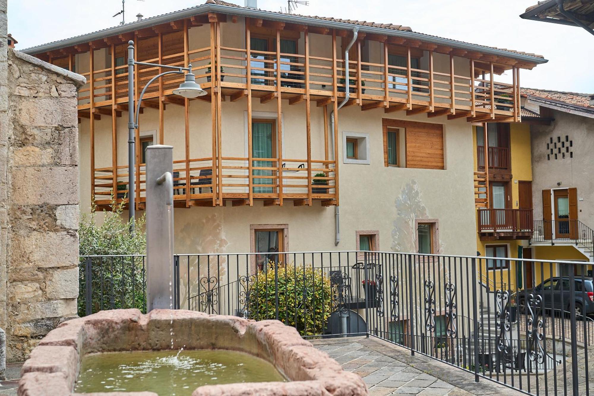 Dolcevita Ambiez B&B San Lorenzo Dorsino Exterior photo